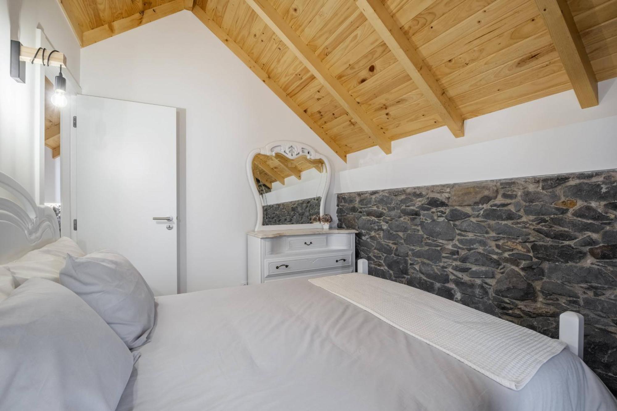 Mountain Retreat By Madeira Sun Travel Holiday home